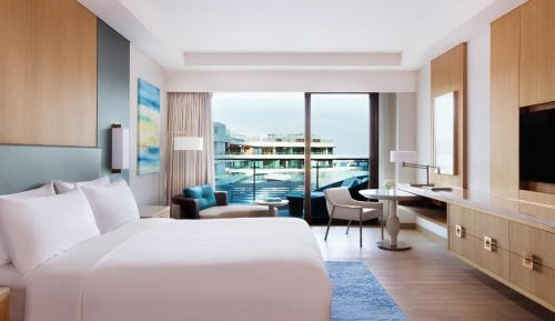 Resort Room, King