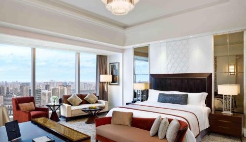 Grand Deluxe King Room