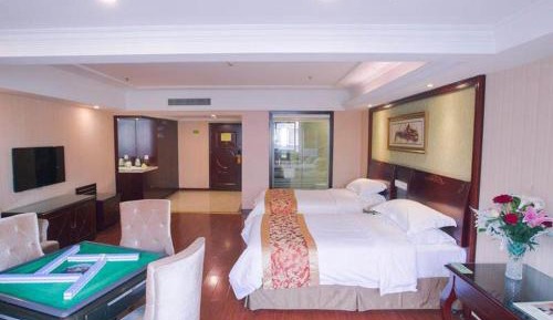 Twin Room with Mah-jongg