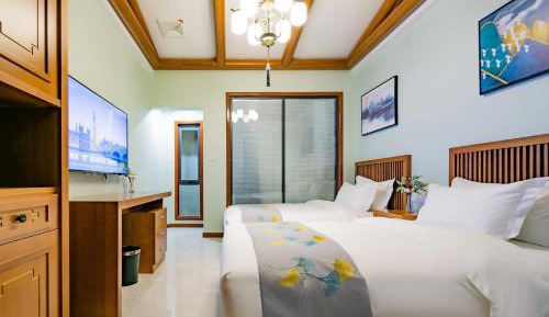 Deluxe Moon Twin Room