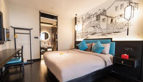 Superior King Room