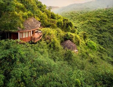Round Bed Round House Villa (with Hot Tub)