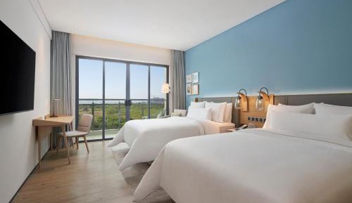 Deluxe Double Room with Two Double Beds, Balcony and Ocean View