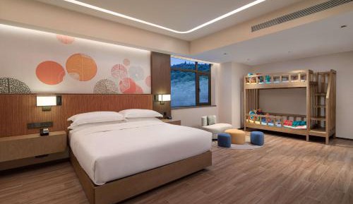 Premium King Suite