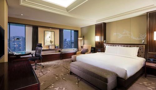 Executive King Room