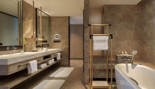 One-Bedroom Executive King Suite