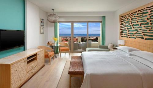 Coconut Grove Sea View Room King Bed