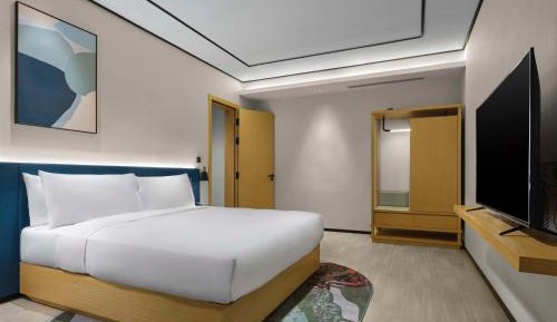 Premium King Suite