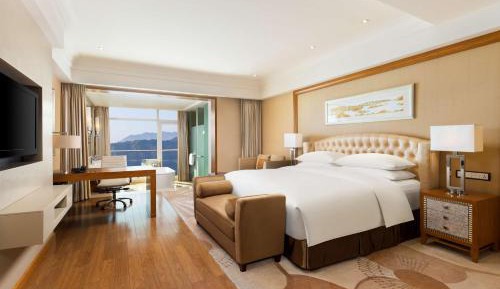 King Room with Lake View