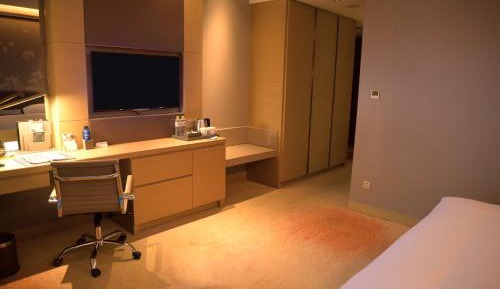 King Guest Room