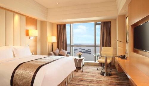 Deluxe King Room with River View