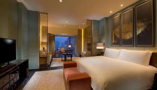Premier King Room
