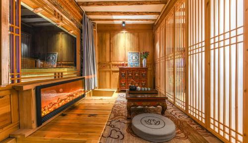 Deluxe Family Suite
