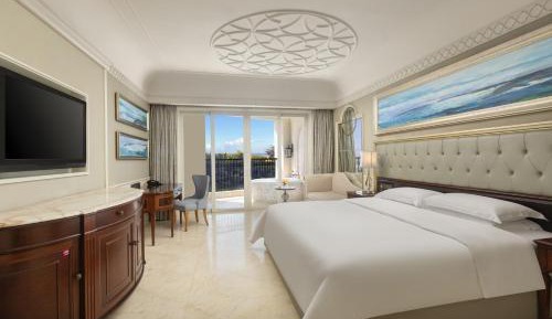 Premium King Room with Garden View