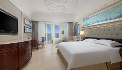 Standard King Room with Sea View - Lounge Access