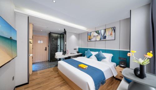 Deluxe King Room