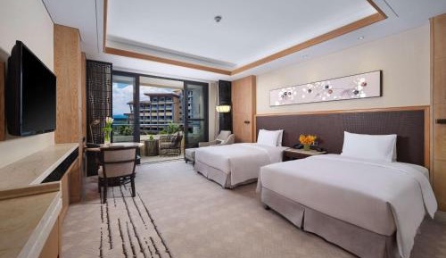 Premier Twin Room with Lake View