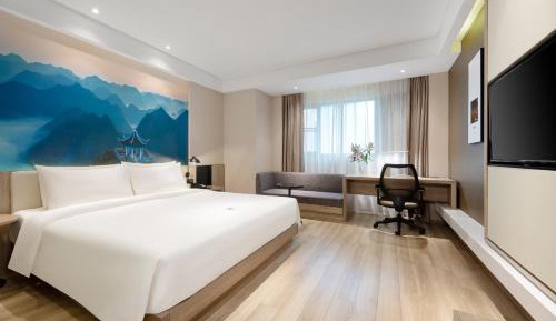 Elegant Double Room with Inner Window 