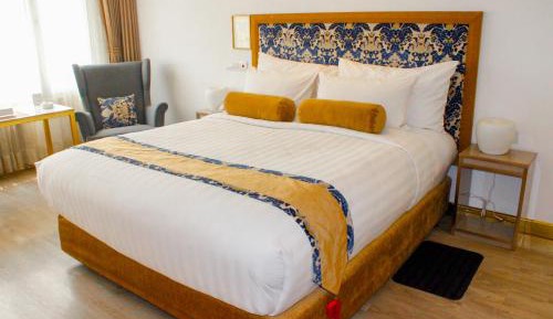 Large Double Room