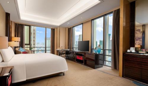 Grand King Room