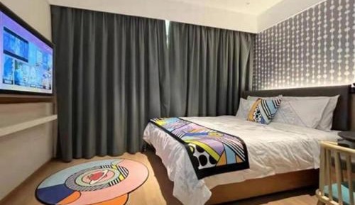 Citynote Double Room with Music Theme