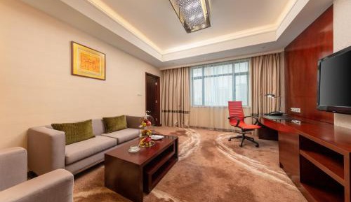 1King One-Bedroom Suite Club FL Lounge Access