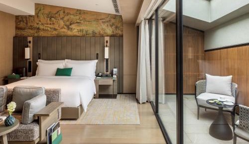 Gui Yan Viewing King Room