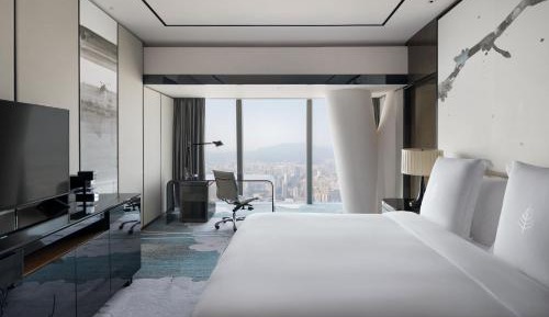 Tower King Room with City View