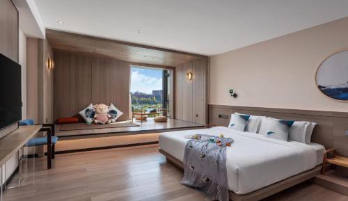 Tatami Room with Lake View