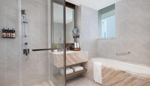  Three-bedroom Penthouse（Once during your stay, you can enjoy a buffet-style afternoon tea with alcoholic beverages.）
