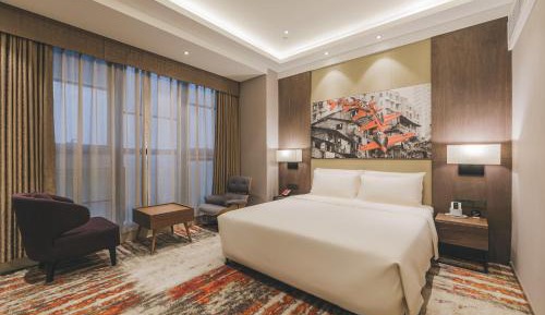 Deluxe Suite
