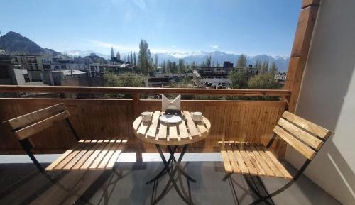 Deluxe Double or Twin Room with Balcony