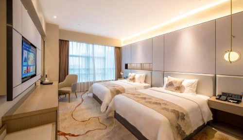 Twin Room with View