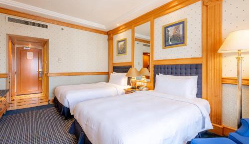 Standard Twin Room with Lounge Access