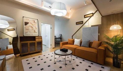 Nanyang-Retro Two-Bedrooms Apartment 