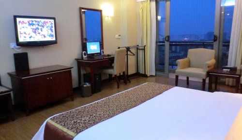 Executive Queen Room