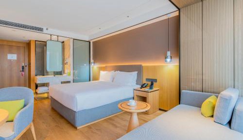 Standard King Room