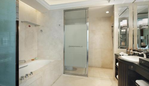 One-Bedroom Suite with City View