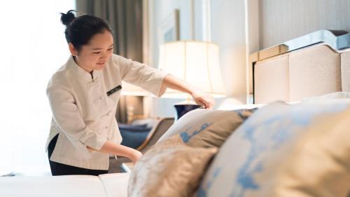 Premium King Room - Club Lounge Access