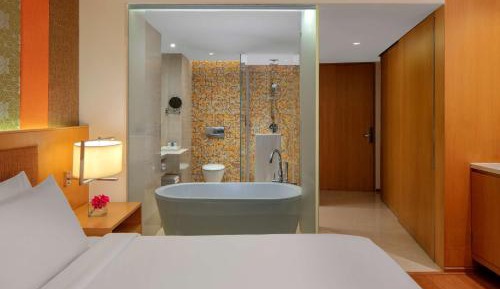 Deluxe Room with King Bed with 20% off on Laundry Services and 15% off on Food & Soft Beverages