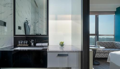 Twin Room with Lake View