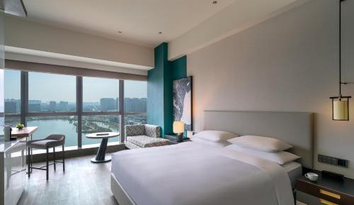 King Room with Lake View