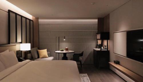 Special Offer - Deluxe King Room