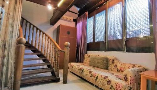 Queen Suite with Spa Bath