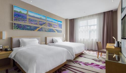 Deluxe Twin Bed Room