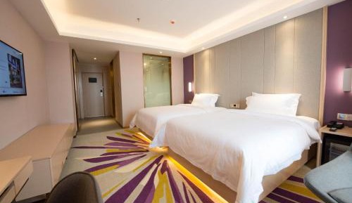 Deluxe Twin Bed Room