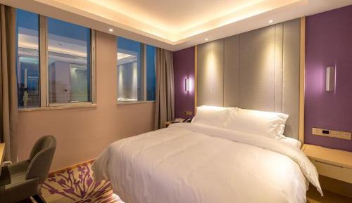 Deluxe King size bed Room