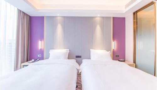 Deluxe Twin Bed Room