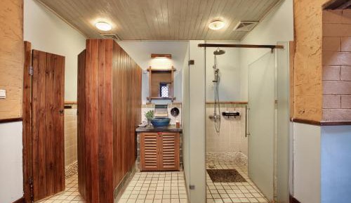 Farmhouse Hall Twin