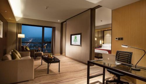 One-Bedroom Suite 1 Super King